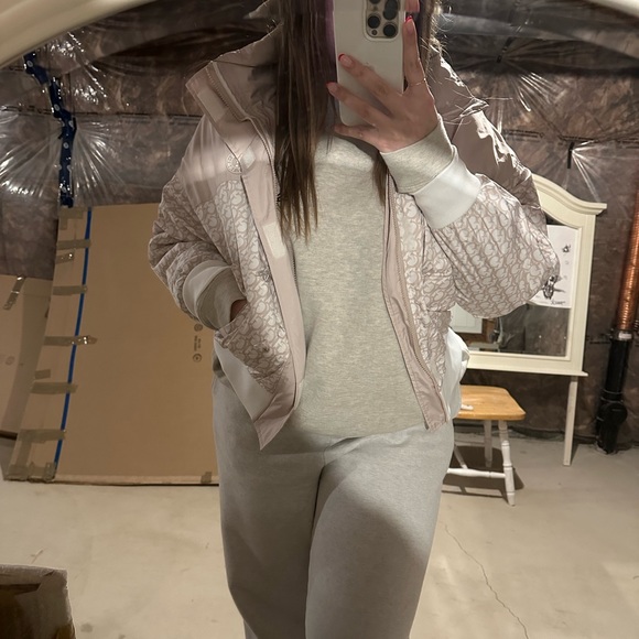 GUESS Jacket - Picture 6 of 6